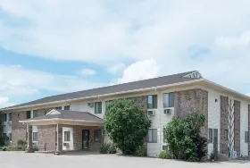 Photograph of Super 8, Milbank