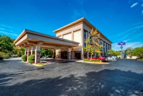 Photograph of Hampton Inn, Brentwood