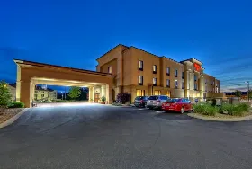 Photograph of Hampton Inn, Crossville