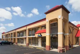 Photograph of Days Inn, Sweetwater