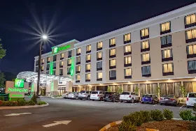 Photograph of Holiday Inn Knoxville N - Merchant Drive, Knoxville