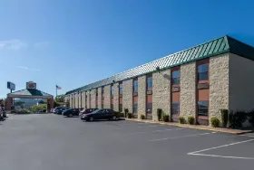 Photograph of Quality Inn, Hixson