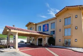 Photograph of Motel 6, Knoxville