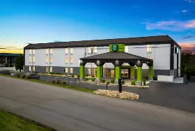 Photograph of Quality Inn, Bulls Gap