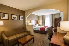 Photograph of Quality Suites, Morristown