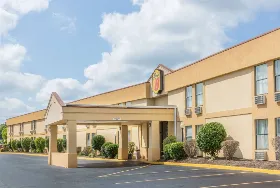Photograph of Super 8, Knoxville