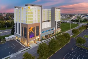 Photograph of La Quinta Inn & Suites, Nashville