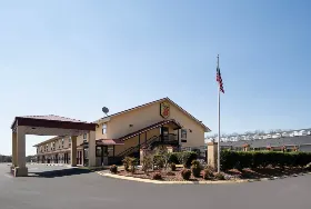 Photograph of Super 8, Cleveland