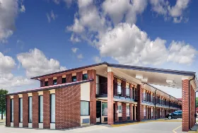 Photograph of Super 8, Ooltewah