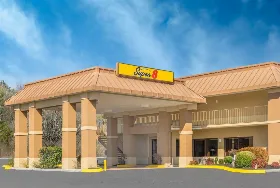 Photograph of Super 8, Powell