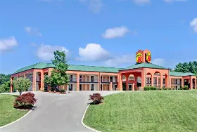 Photograph of Super 8, Knoxville