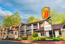 Photograph of Super 8 by Wyndham Downtown Gatlinburg at Convention Center, Gatlinburg