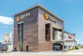 Photograph of La Quinta Inn & Suites, Memphis
