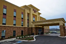 Photograph of Hampton Inn, Pulaski
