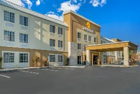 Photograph of La Quinta Inn & Suites, Powell
