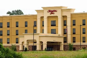 Photograph of Hampton Inn, Fayetteville