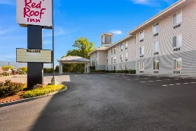 Photograph of Red Roof Inn, Etowah