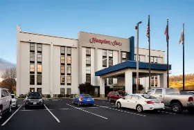 Photograph of Hampton Inn, Bristol