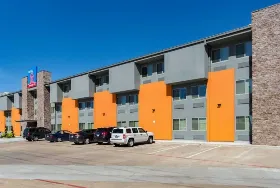 Photograph of Studio 6, Plano