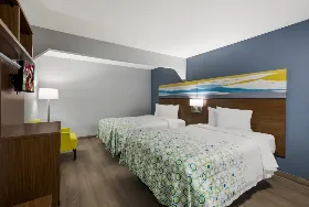 Photograph of HomeTowne Studios, Orange