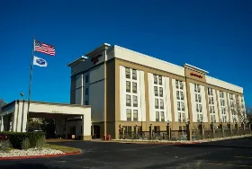 Photograph of Hampton Inn, Beaumont