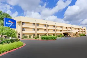 Photograph of Baymont by Wyndham, Plano