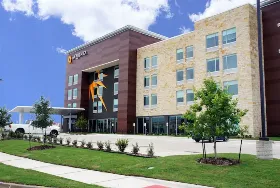 Photograph of La Quinta Inn & Suites, Terrell