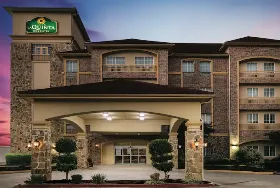 Photograph of La Quinta Inn & Suites, De Soto