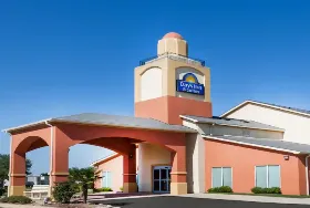 Photograph of Days Inn, Marquez