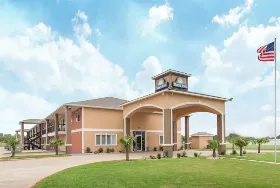Photograph of Days Inn, Ennis