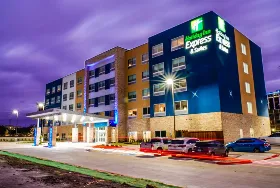 Photograph of Holiday Inn Express, Dallas