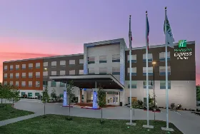 Photograph of Holiday Inn Express, Bryan