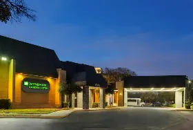 Photograph of Wyndham Garden Dallas North, Dallas