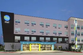 Photograph of Tru by Hilton, Bryan