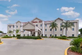 Photograph of Hampton Inn, Deer Park