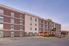 Photograph of Home2 Suites, Baytown