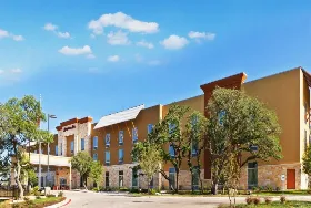 Photograph of Hampton Inn, Austin
