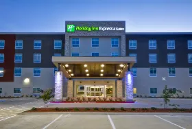 Photograph of Holiday Inn Express & Suites, Seabrook