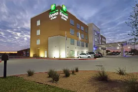 Photograph of Holiday Inn Express, Brookshire