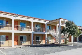 Photograph of Super 8, Abilene