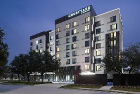 Photograph of Courtyard, Houston