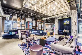 Photograph of Aloft, Arlington