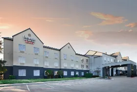 Photograph of Fairfield Inn & Suites, Fort Worth