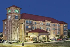 Photograph of La Quinta Inn & Suites, Allen