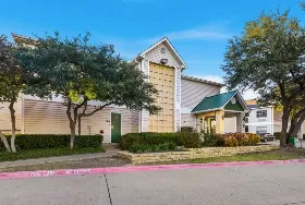 Photograph of HomeTowne Studios, Dallas