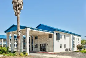 Photograph of Super 8, Victoria