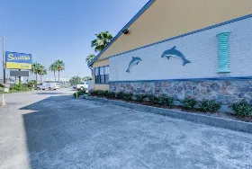 Photograph of Scottish Inns, Galveston