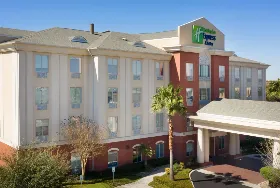 Photograph of Holiday Inn Express, Uvalde