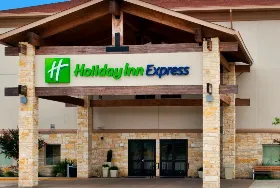 Photograph of Holiday Inn Express, Salado