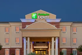 Photograph of Holiday Inn Express & Suites, San Angelo